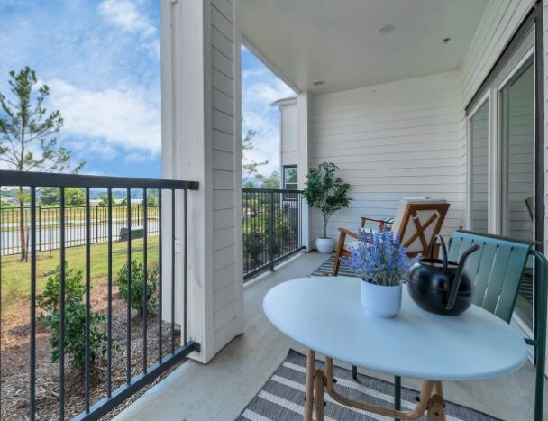 Building Photo - 275 Pine Terrace Dr