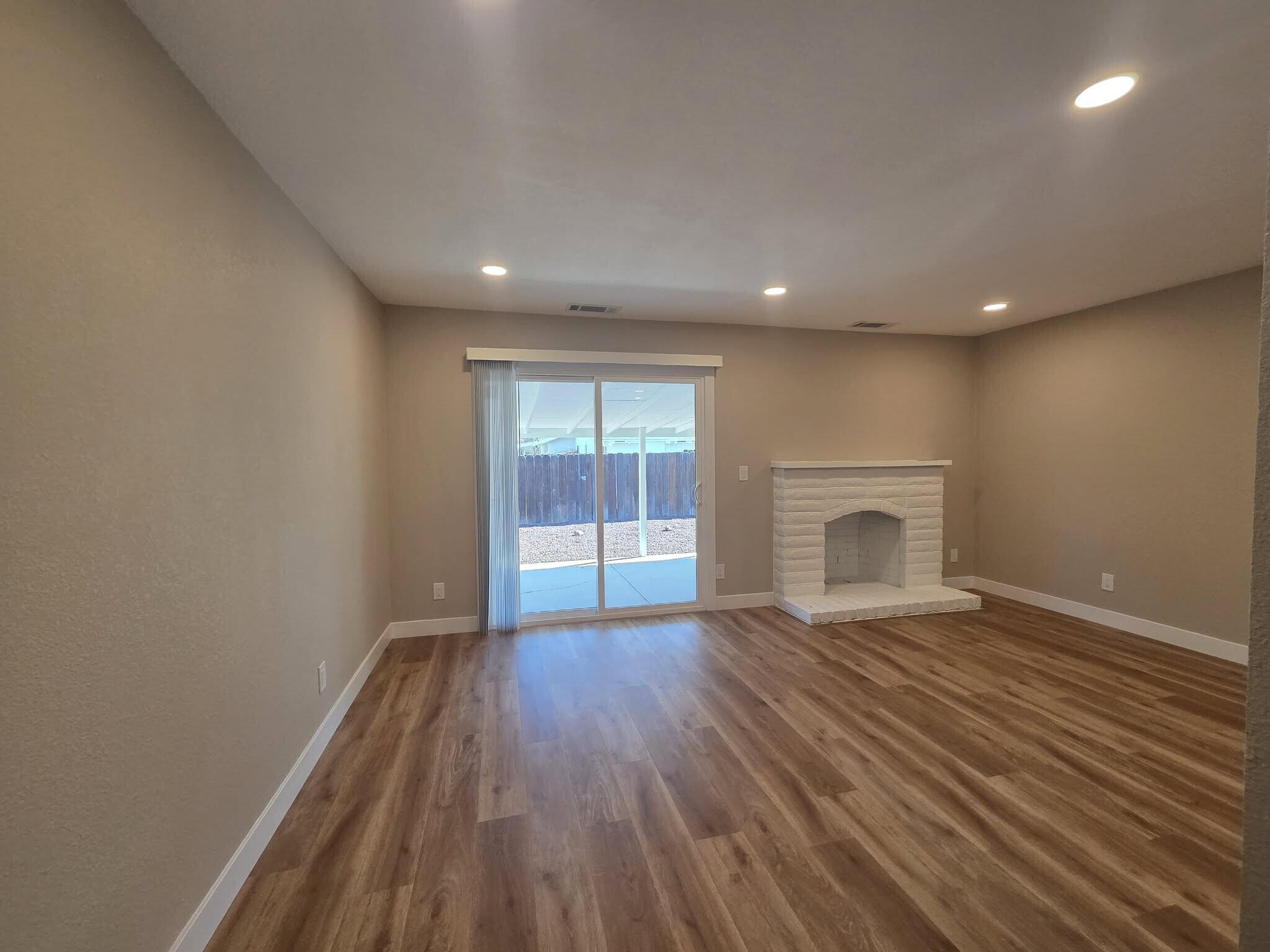 Building Photo - 1337 Cottonwood Dr