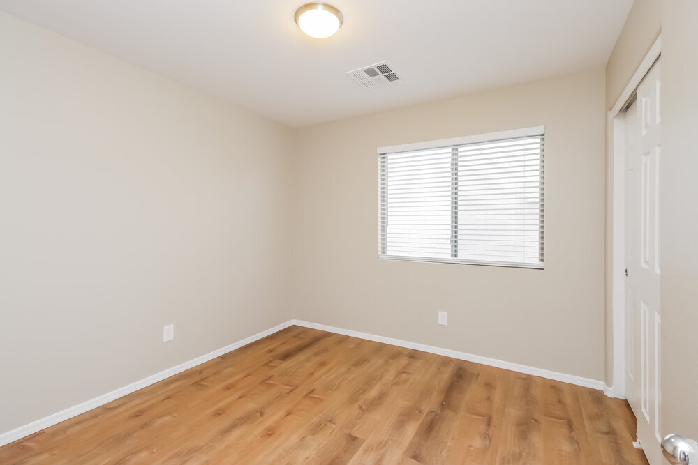 Building Photo - 2049 W Gold Mine Way
