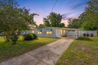 Building Photo - 6766 Londonbridge Ln