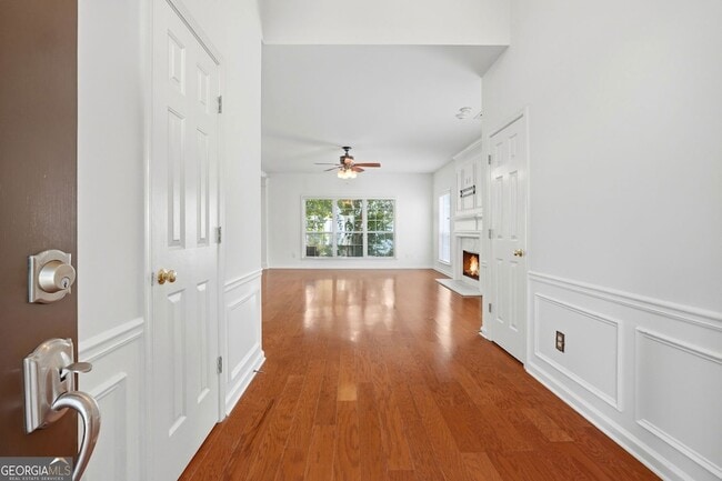 Building Photo - 513 Stepney Ct SE