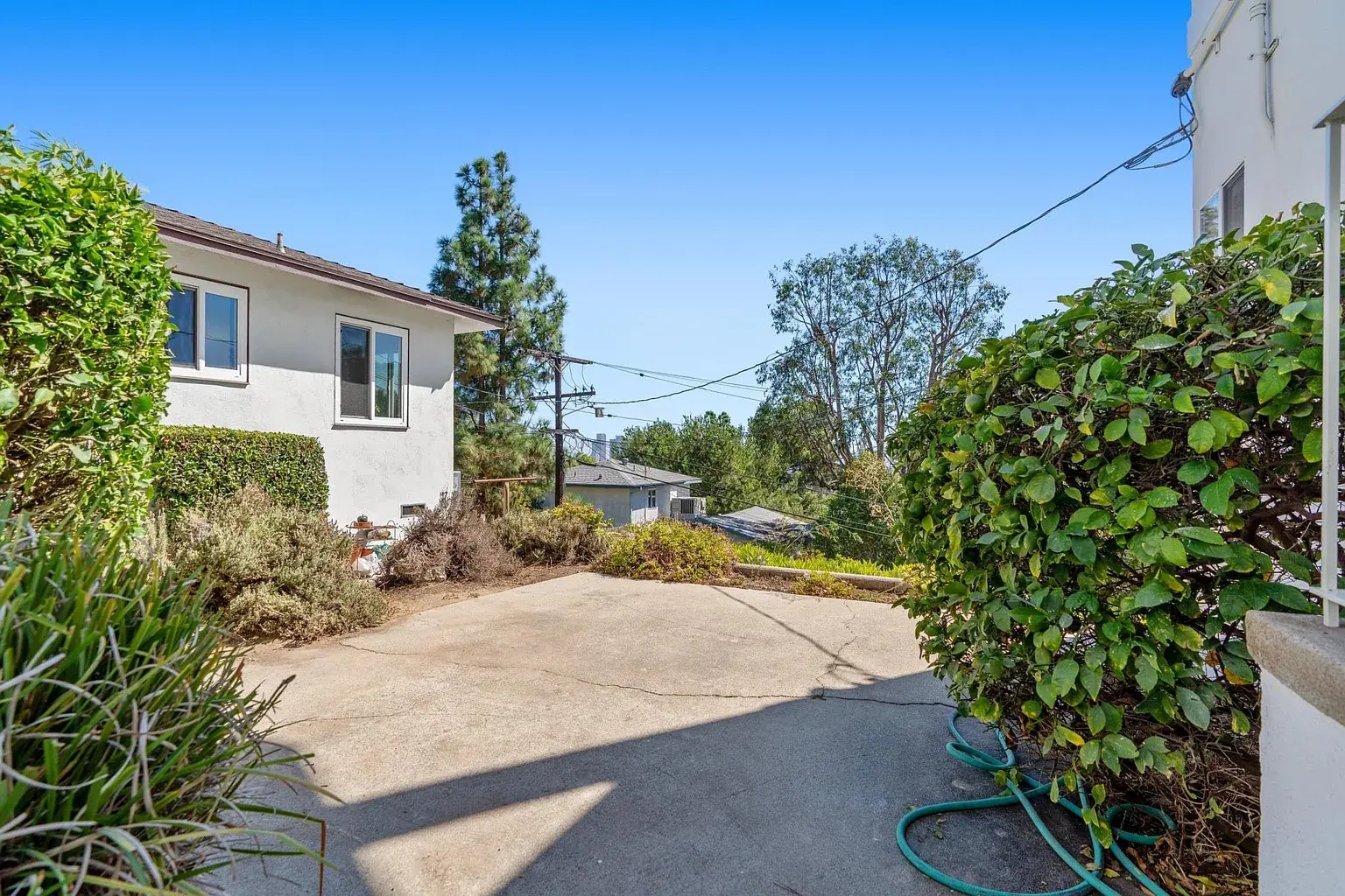 Building Photo - 2001 N Alvarado St