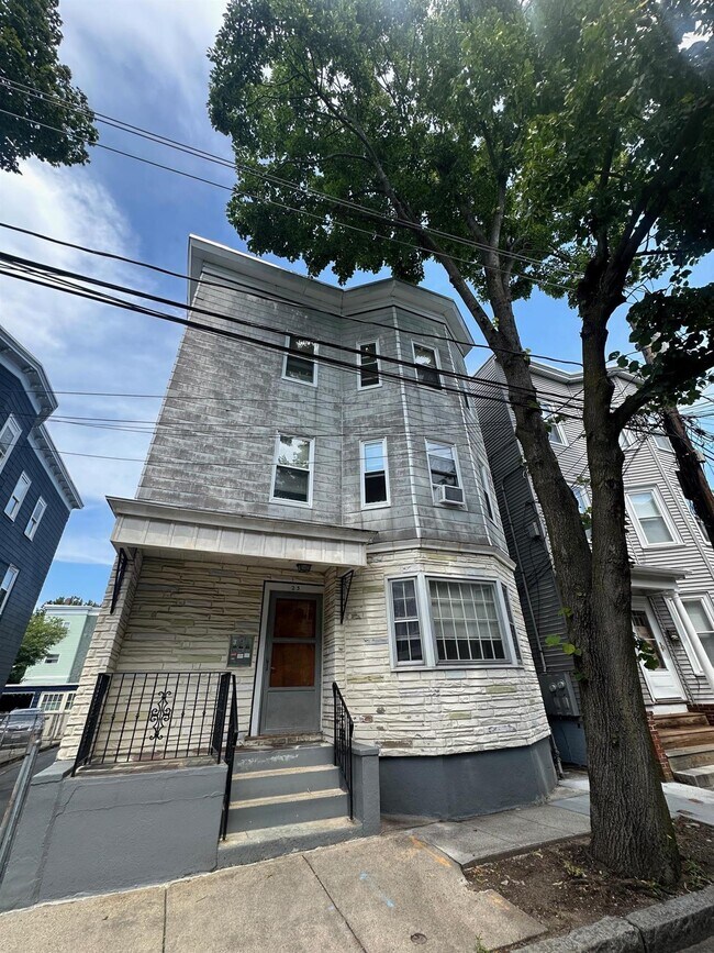 Building Photo - 23 Hardwick St