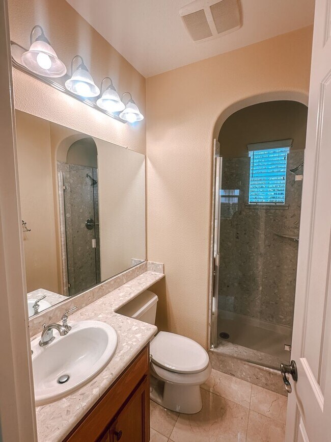 Building Photo - Gorgeous Home in San Ramon Available Now!