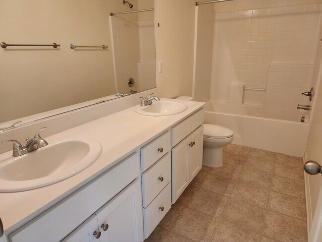 Building Photo - 36300 Golden Poppy Ln