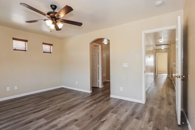 Building Photo - 22678 W Adams Dr