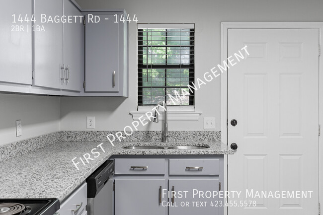 Building Photo - 2Bed/1Bath Duplex Ringgold, GA: Remodeled ...