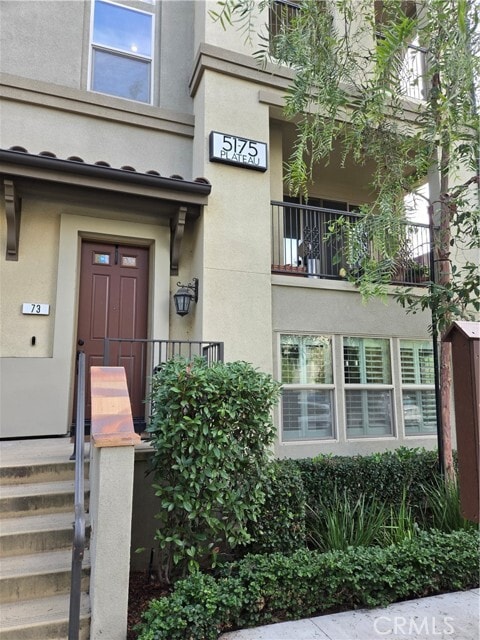 Building Photo - 73 Plateau