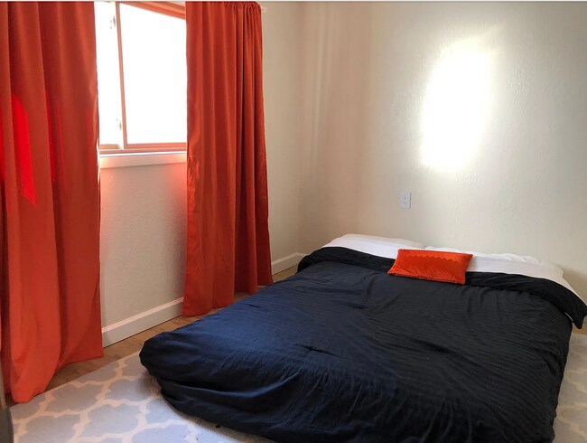 Building Photo - 3338 7th St NW