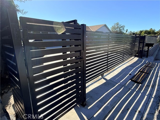 Building Photo - 18926 La Guardia St