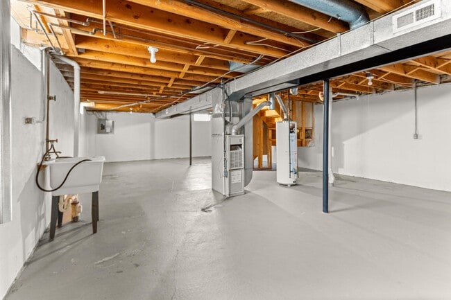 Building Photo - 3700 Heritage Pkwy