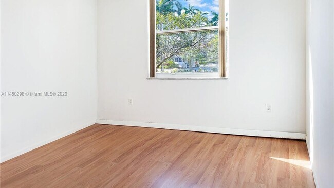 Building Photo - 2731 Ocean Club Blvd