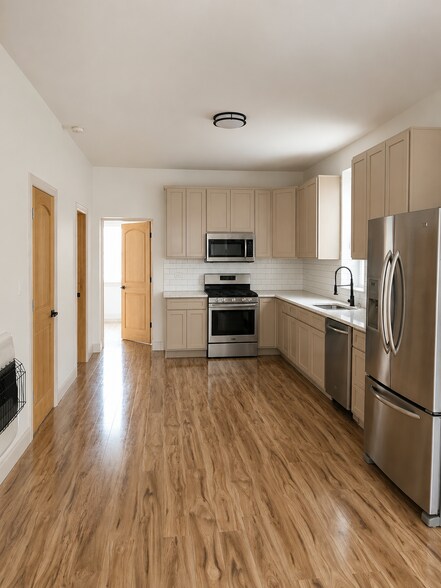 Building Photo - 2626 W 23rd Pl