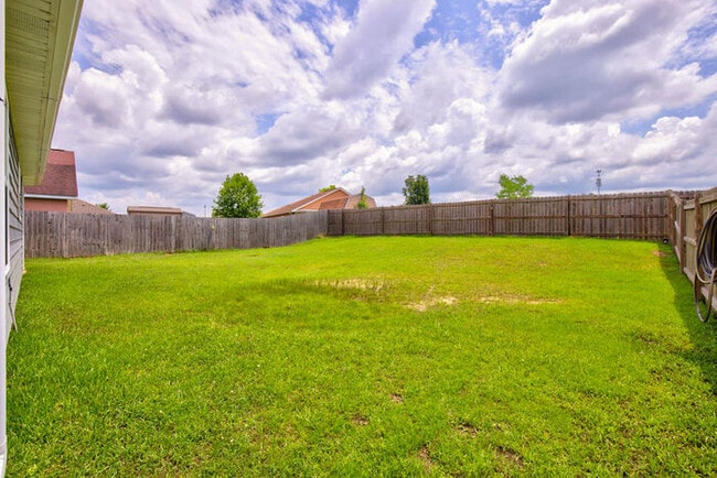 Building Photo - 13260 Willow Oak Cir