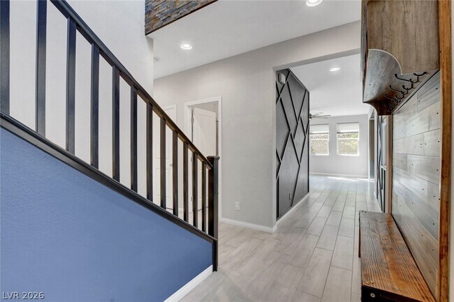 Building Photo - 8067 Tank Loop St