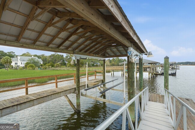 Building Photo - 277 Catherine View