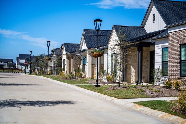 Building Photo - 15026 Sparrows Nest Ln