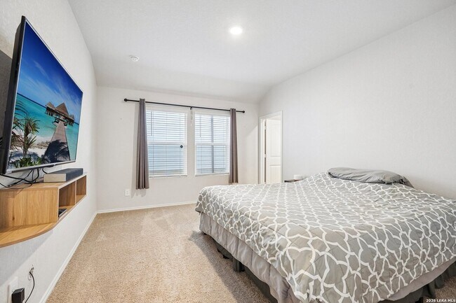 Building Photo - 841 Bahia Pl