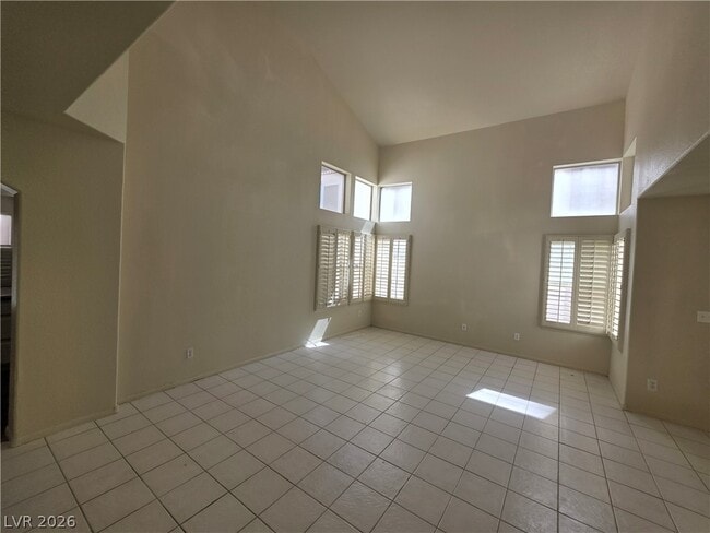 Building Photo - 8008 Dover Shores Ave