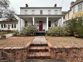 Building Photo - Historic Downtown Wilmington Furnished 3 B...