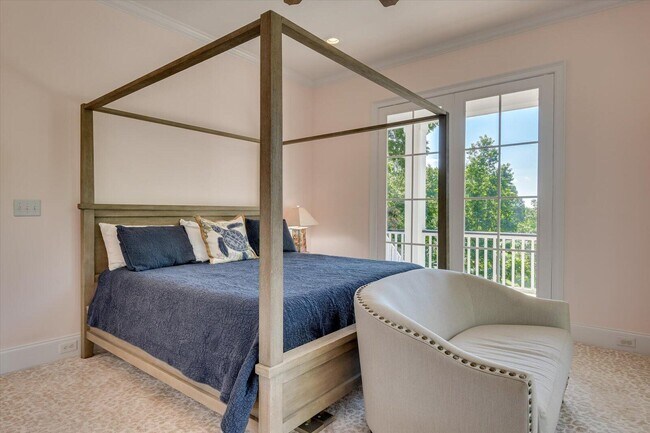 Building Photo - 501 John Fox's Run