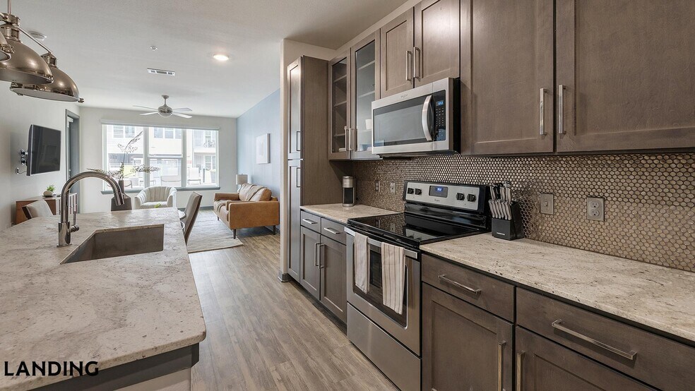 Building Photo - 3001 Crockett St