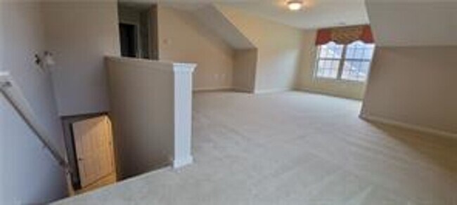 Building Photo - Luxury Living in South Forsyth