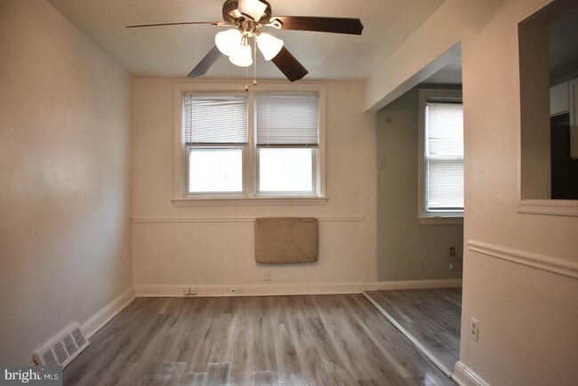 Building Photo - 7305 Woodcrest Ave