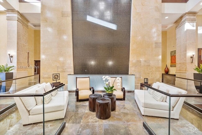 Building Photo - 16275 Collins Ave