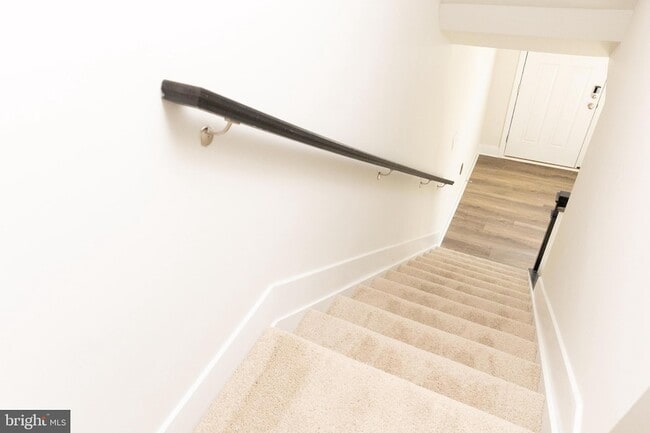 Building Photo - 10630 Meridian Hill Way