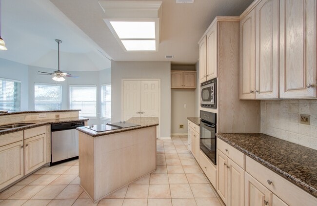 Building Photo - 3430 Rolling Terrace Dr