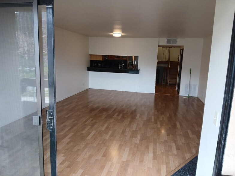 Building Photo - 7225 Navajo Rd