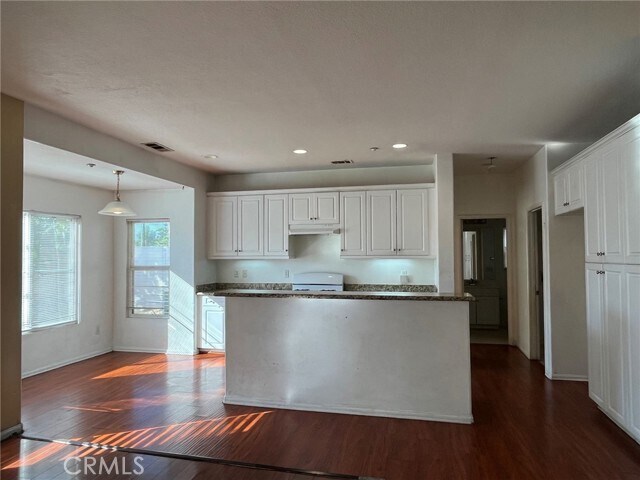 Building Photo - 1241 Castledale St