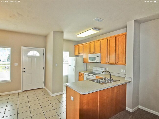 Building Photo - 26 Old Courthouse Way