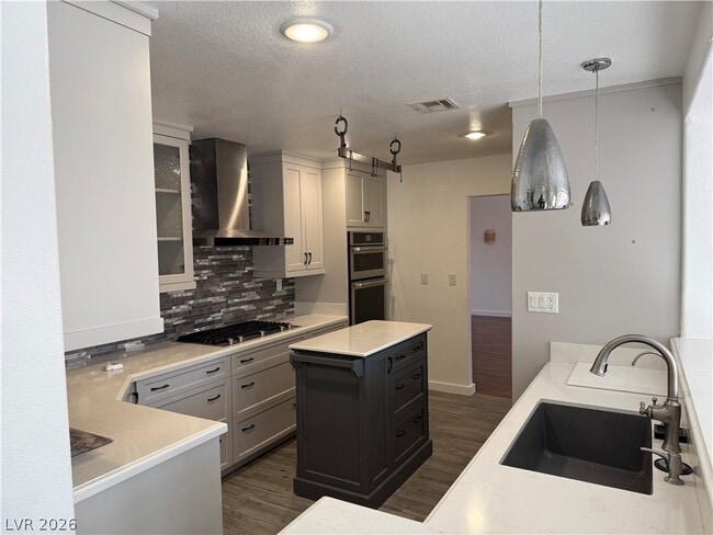 Building Photo - 8113 Spanish Peak Dr