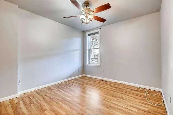 Building Photo - 923 26th St