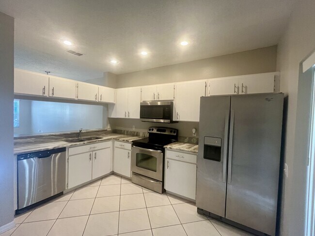 Building Photo - 12356 Berkeley Square Dr