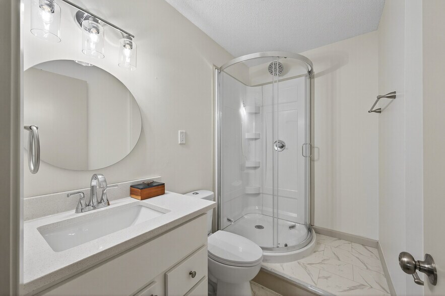 Building Photo - 1205 8th Ave S