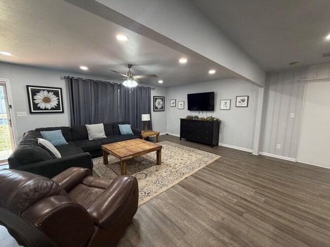 Building Photo - 3706 41st St