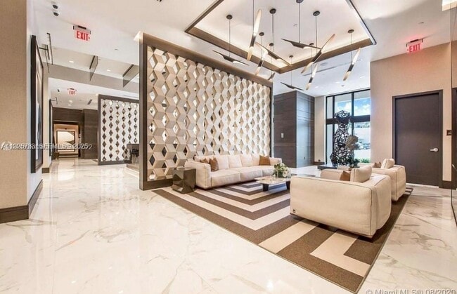 Building Photo - 301 Altara Ave