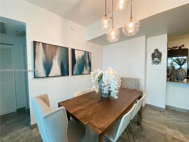 Building Photo - 951 Brickell Ave