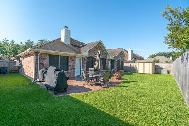 Building Photo - 3208 Ivory Pointe Dr