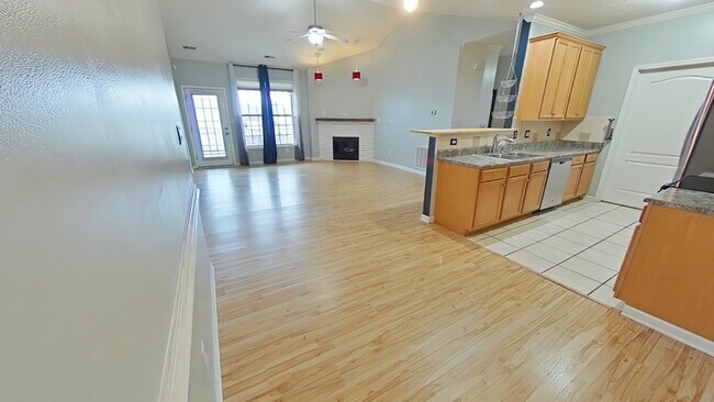 Building Photo - 1324 Kershaw Loop