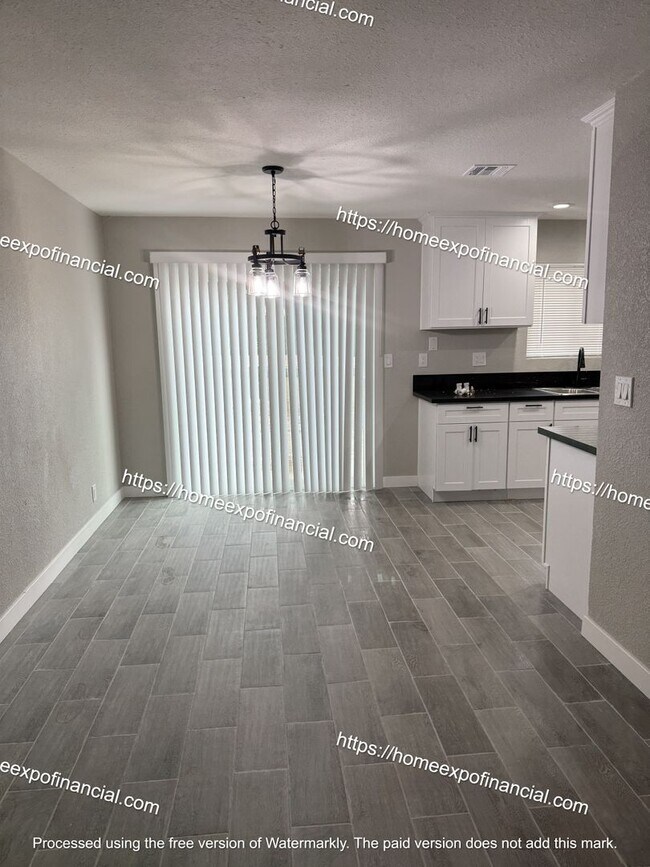 Building Photo - Nice Home For Rent