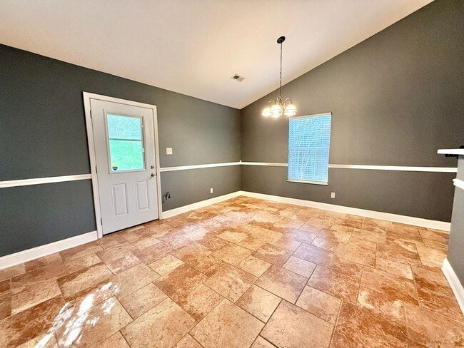 Building Photo - 1105 Mercer Dr
