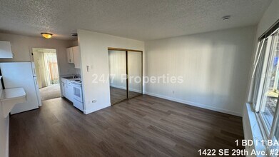 Building Photo - Newly Remodeled 1 BA I 1 BA