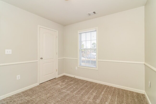 Building Photo - 9500 Poole Rd