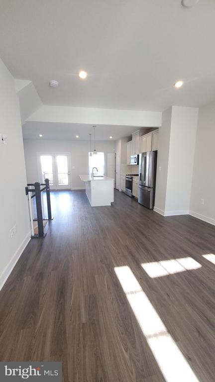Building Photo - 1001 Rampart Dr