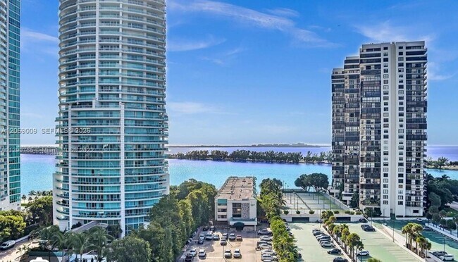 Building Photo - 2201 Brickell Ave