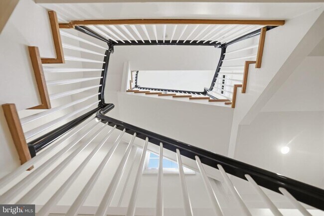 Building Photo - 3418 Reservoir Rd NW